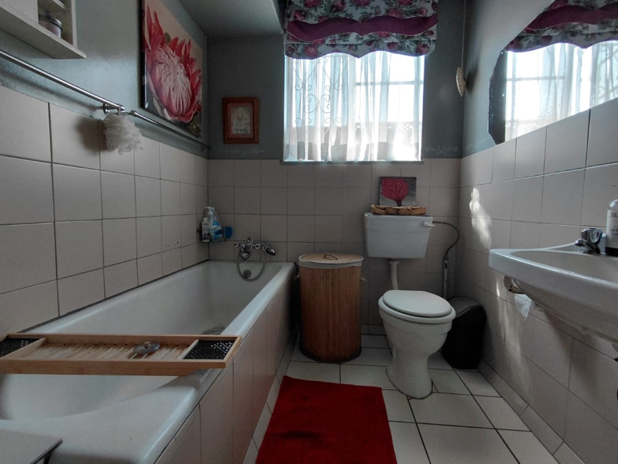 4 Bedroom Property for Sale in Potchefstroom North West